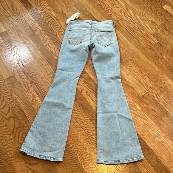 MOTHER The Weekender Jeans in Free Hugs Size 27 NWT - Picture 12 of 14